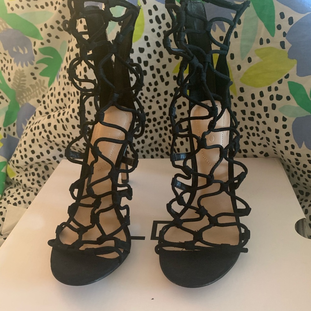 All black aldo heel
